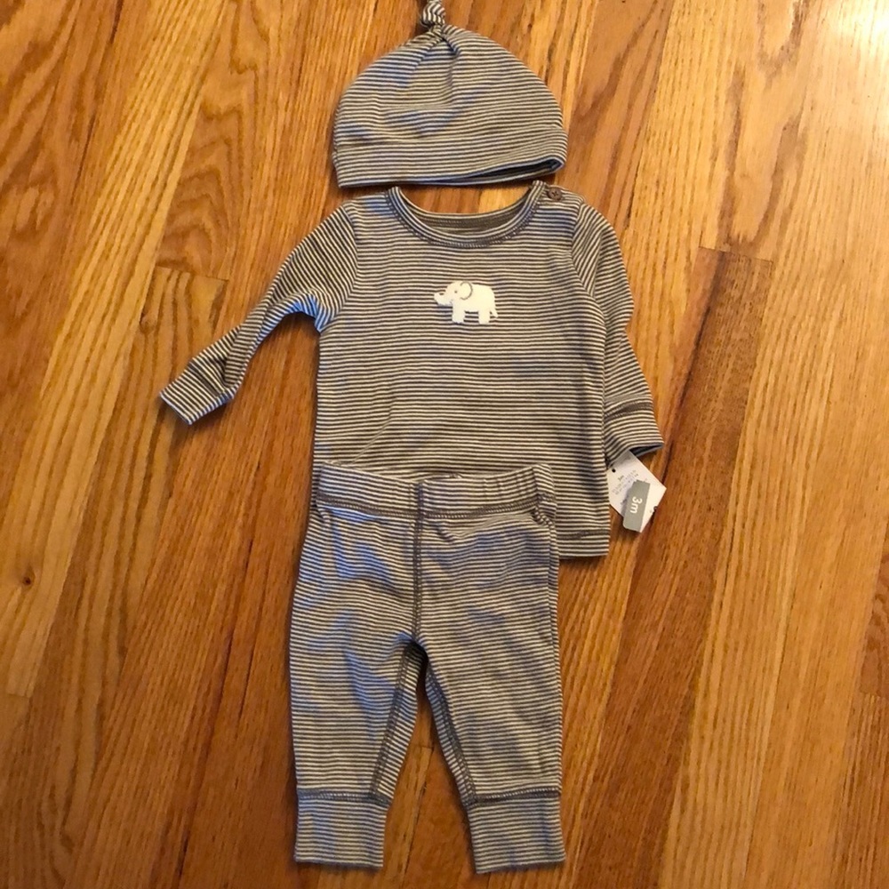 Newborn outfit